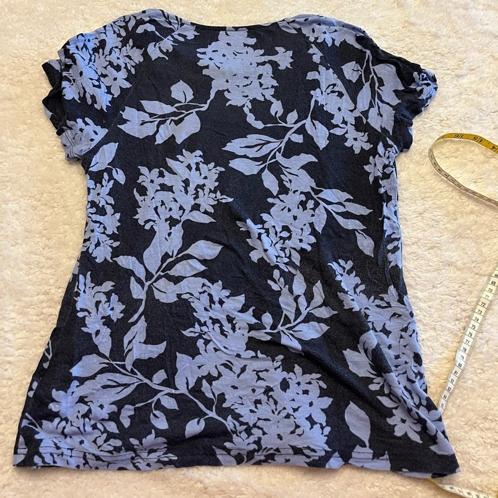 Croft & Barrow Floral Blouse - Picture 6 of 6